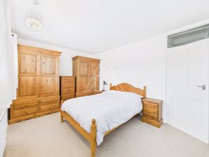 Photo 25- click for photo gallery